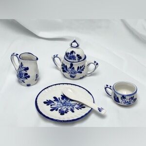 Blue/ White Collectible Mini Tea set